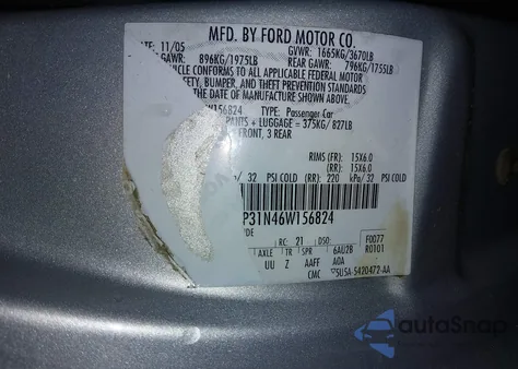 2006 Ford Focus Zx3 z USA, uszkodzony, nr VIN 1FAHP31N46W156824